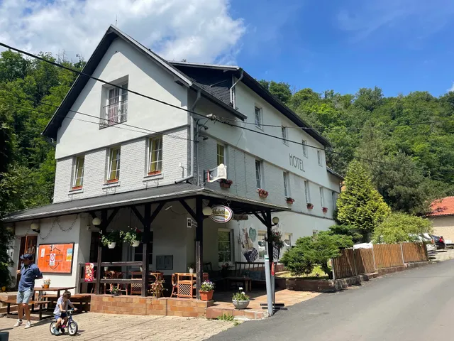 Hotel Troníček Ltd.