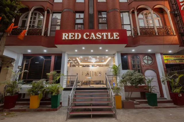 Hotel Red Castle 4 Star Near Blk Hospital