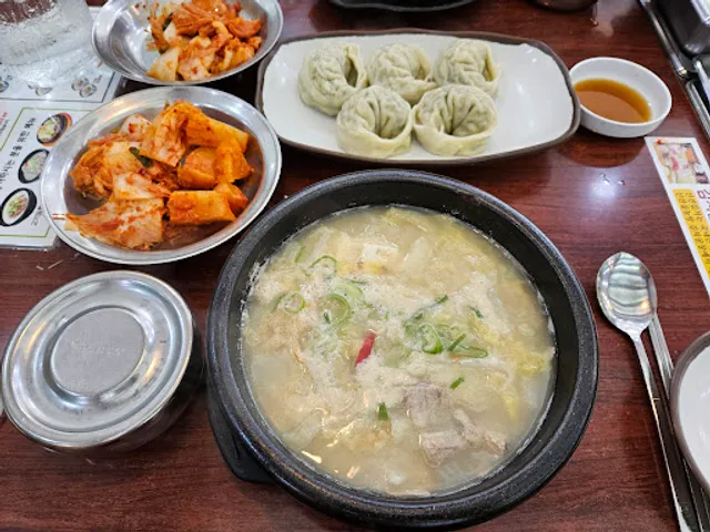 Sinseon Seolnongtang