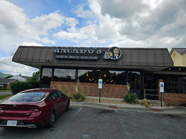Macado's