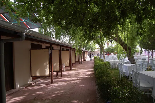 Şahin Motel - Happiness Restaurant Bistro