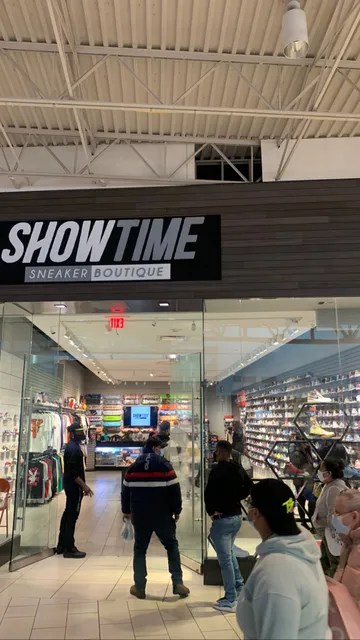 Showtime Sneaker Boutique