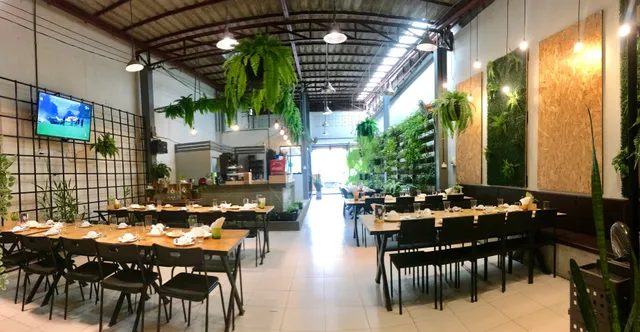 ร้านเฝอ อาหารสไตล์เวียดนาม อีสาน