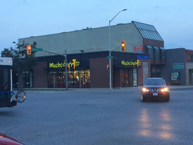 Mucho Burrito