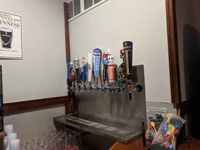 Poppy's Sports Bar & Grill