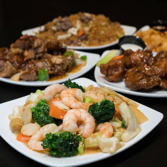 The Avenue Restaurant and Lounge