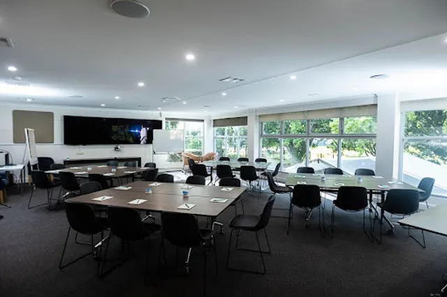 Sherwood Restaurant Forrest Hotel and Apartments