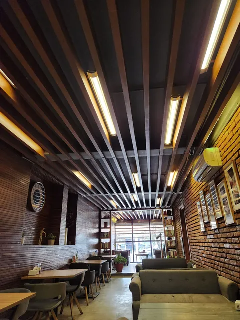 Himalayan Java Coffee, Battisputali