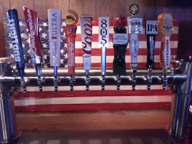 Dingers Sports Bar & Grill