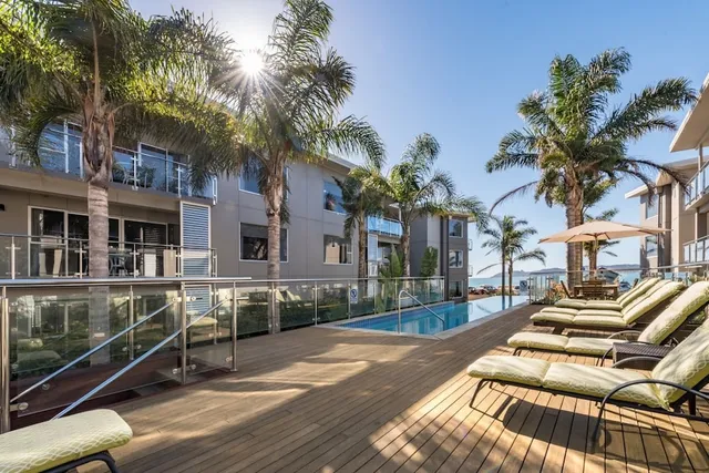 Edgewater Palms Apartments