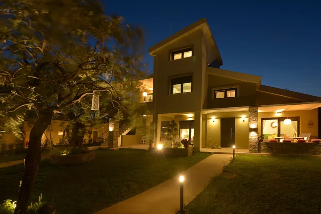 Christin Calm Houses