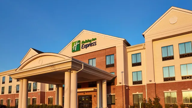 Holiday Inn Express Bordentown - Trenton South by IHG