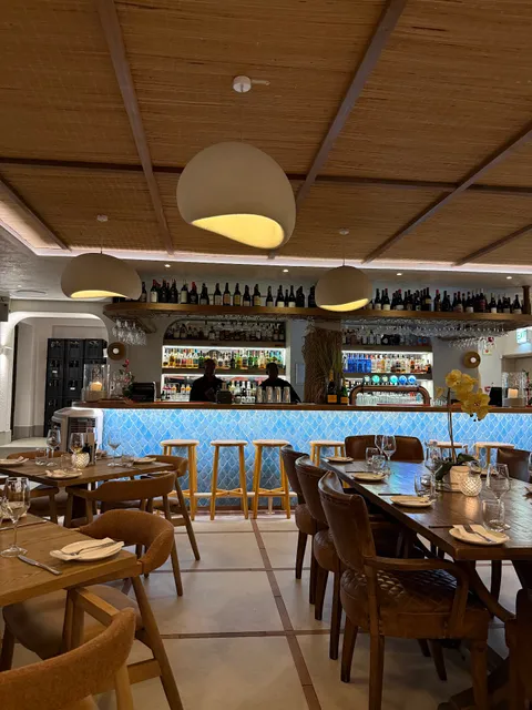 Harry's Beach Restaurant