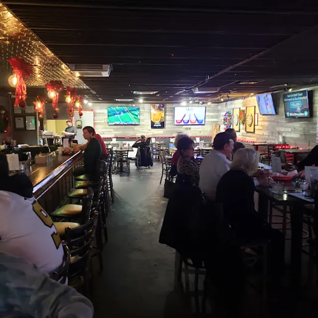 Vinnie's Caddyshack Bar and Grill