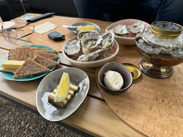 erasmus - Weinbar & Osteria