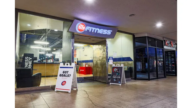 24 Hour Fitness