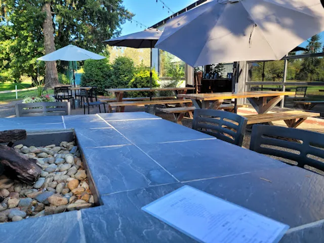 Legend's Bar and Grill