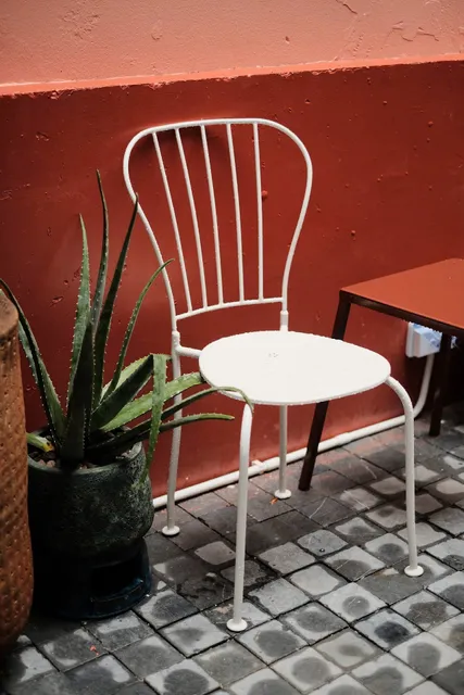 Black Market coffee space