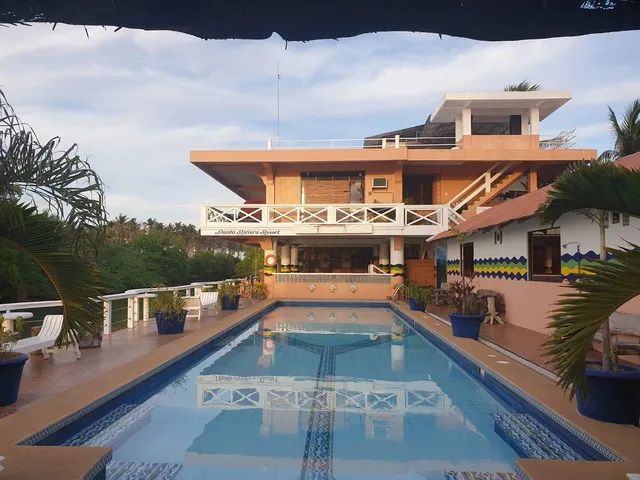 Punta Riviera Resort