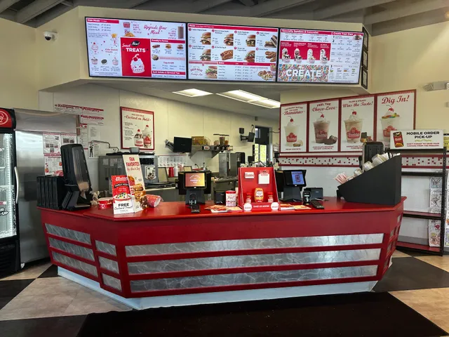 Freddy&#x27;s Frozen Custard &amp; Steakburgers