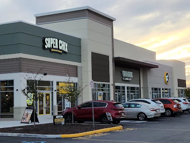 Super Chix - Chesapeake, VA