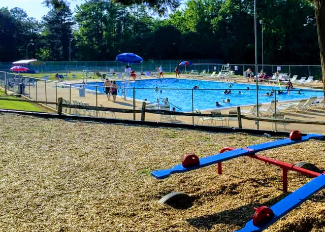 Indian Acres Club of Thornburg