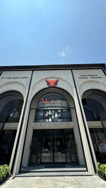 Me'nate Steak & Seafood Surabaya