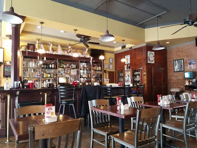 Garden on the Rock Bar & Grill