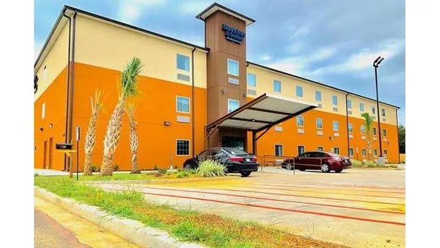 Days Inn & Suites by Wyndham Horn Lake/Memphis Graceland