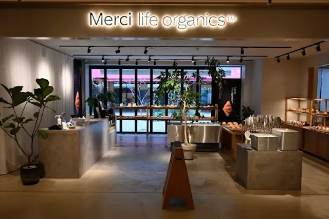 Merci life organics 岡山杜の街店