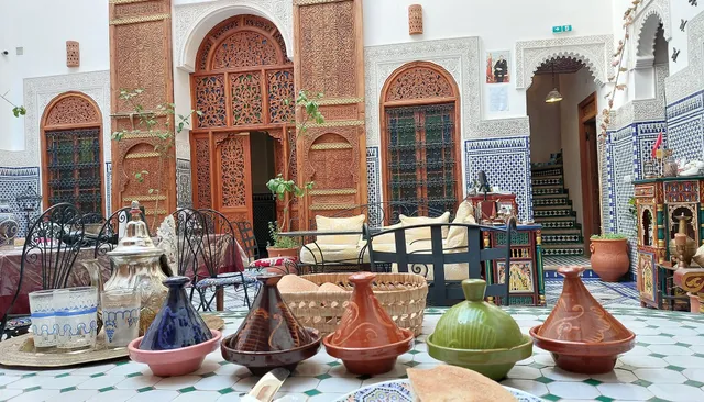 Riad fes center