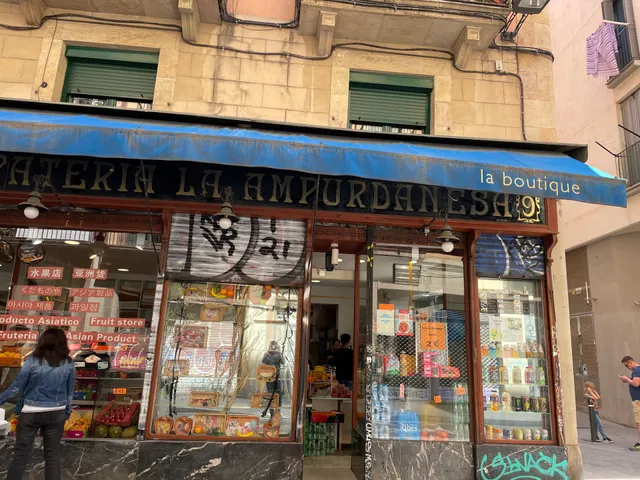 Asían Market and fruit Shop