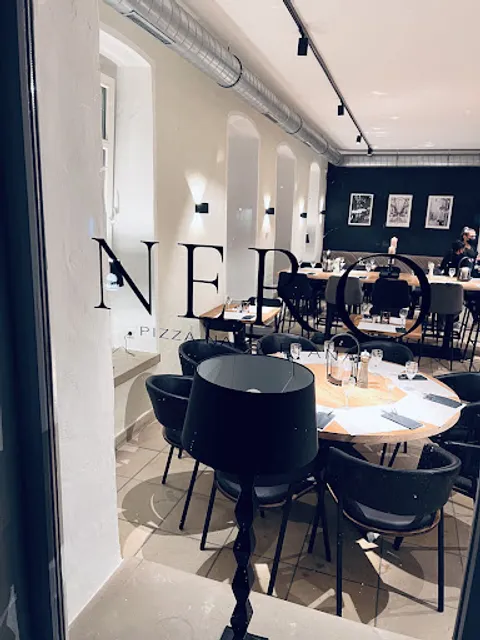 NERO Pizza Napoletana