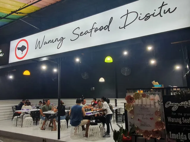 Warung Seafood Disitu