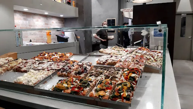 La Sfarinata - Pizza al Taglio di Borgo Venezia