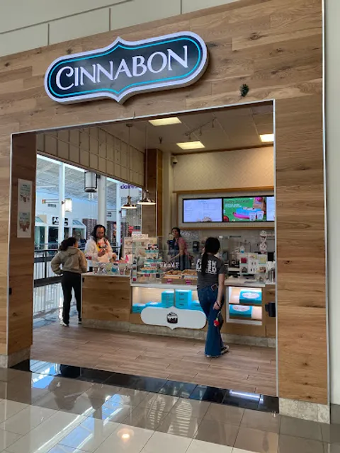 Cinnabon