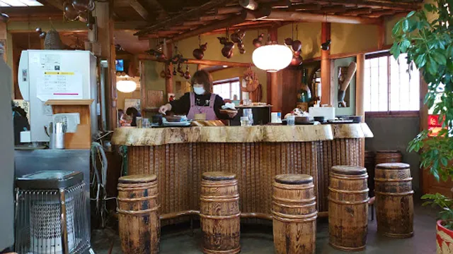 大衆食堂 富田屋