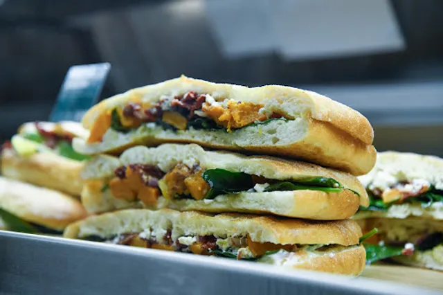 Liv Eat Campbell Town