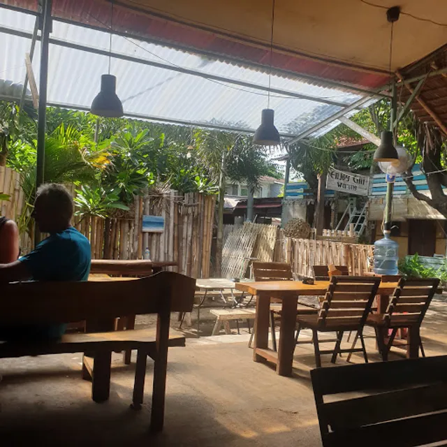Enjoy Gili Cafe & Resto