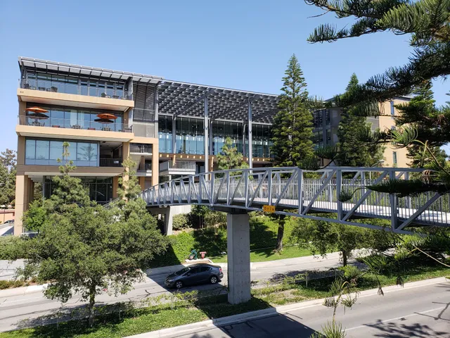 University of California, Irvine Division of Continuing Education