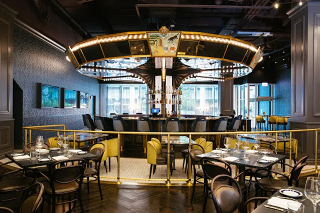 Francois Frankie Le Carousel Bar