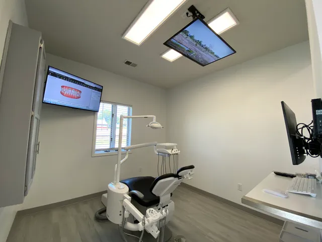 Knob Noster Family Dental