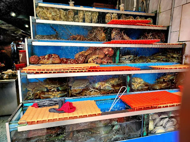 廟口海產小吃｜宜蘭美食｜頭城美食｜大溪漁港現撈活海鮮｜無敵海景｜寵物友善｜包車旅遊美食首選｜賞鯨必吃美食餐廳｜團菜辦桌首選｜招牌螃蟹粥｜