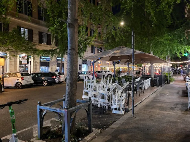 TAVOLA BOTTIGLIERIA CON CUCINA