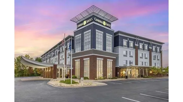 Cambria Hotel Minneapolis Maple Grove