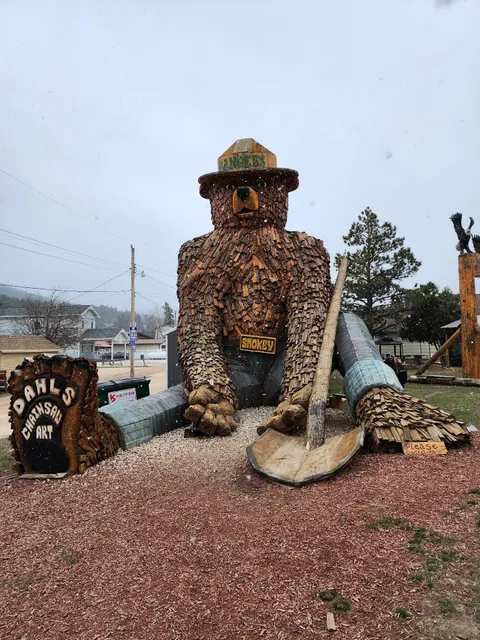 Dahl's Chainsaw Art