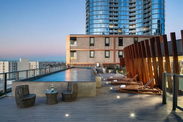 Mason Sq Apartments & Retail Complex