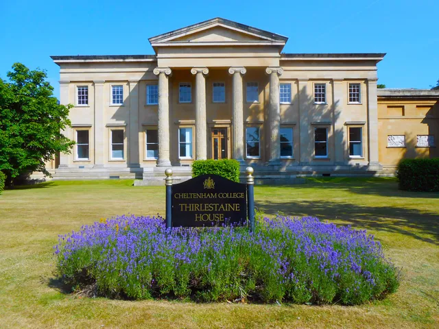 Thirlestaine Long Gallery