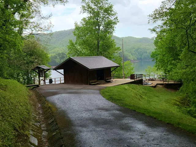 Fontana Dam Shelter
