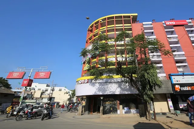 OYO Chandrika